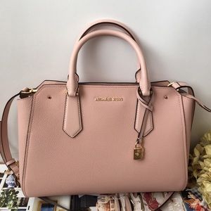 Clearance❗️Michael Kors Pink Hayes Satchel/Tote